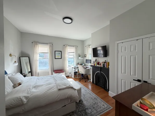 374 W 4th St #1, Boston, MA 02127