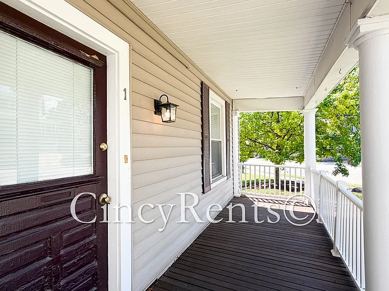 2836 Linwood Ave #1 — Photo 2