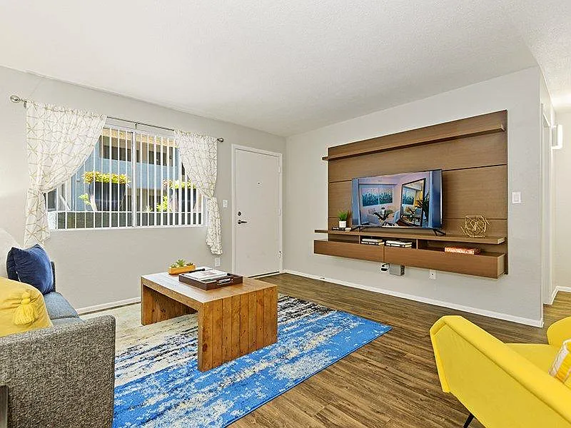 Portola East Mesa — Photo 4