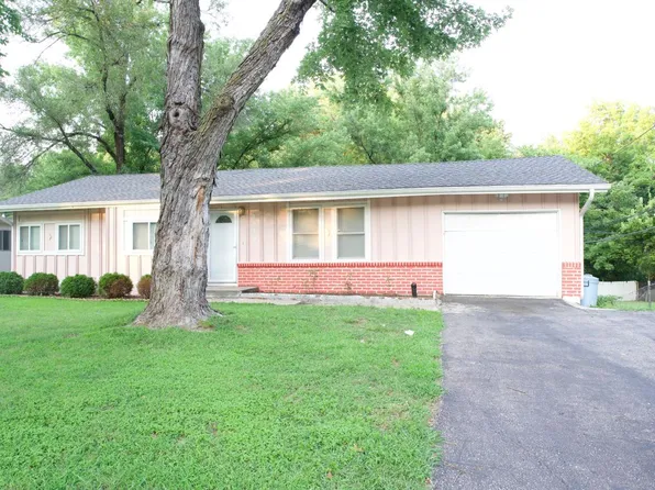 1504 N 75th Dr, Kansas City, KS 66112