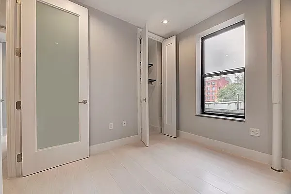 Rented by REAL New York | media 36