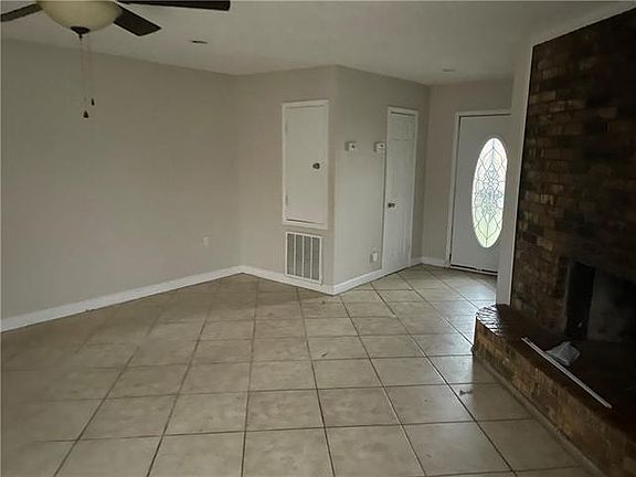 4th image of 5218 Wentworth Dr