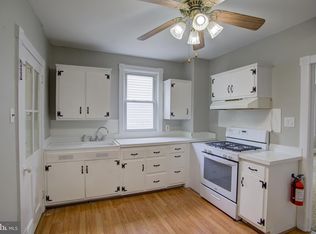 130 Paine St, Riverside, NJ 08075