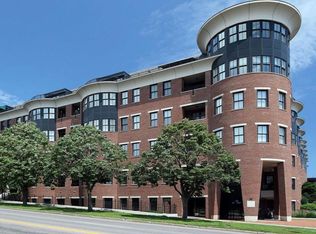 40 College St APT 512, Burlington, VT 05401