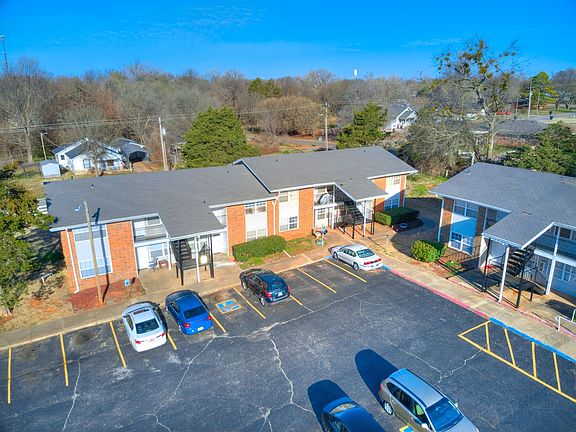 4th image of 801 Cartwright Dr #8
