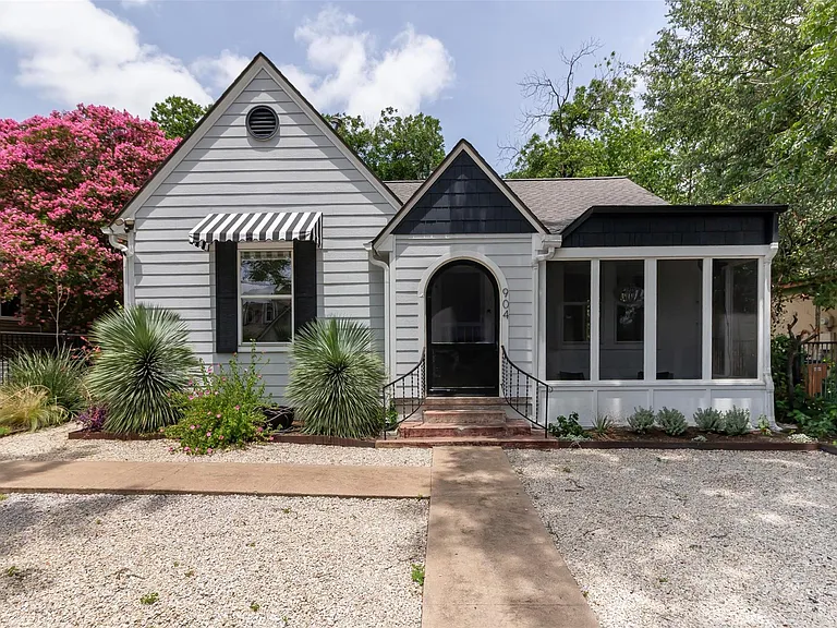 904 Josephine St — Photo 39