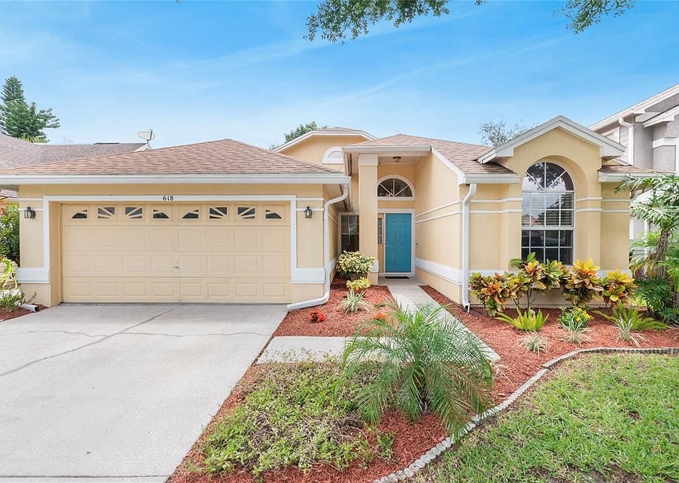 1st image of 618 Cave Hollow Ln