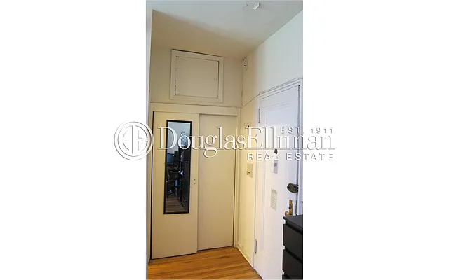 Rented by Douglas Elliman | media 17