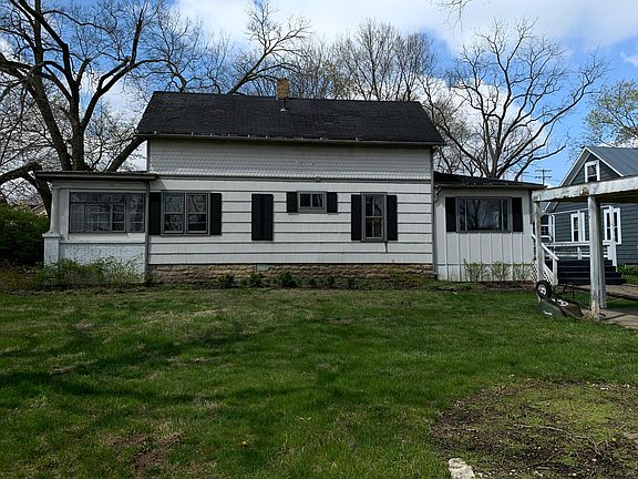 2nd image of 40 N Blacksmith Ln