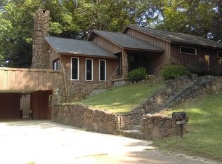 1033 Tallahatchie Dr, Charleston, MS 38921