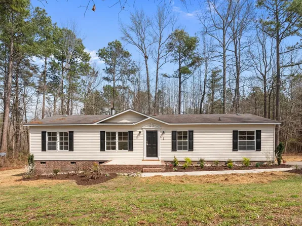 35 Athens Ct, Cameron, NC 28326