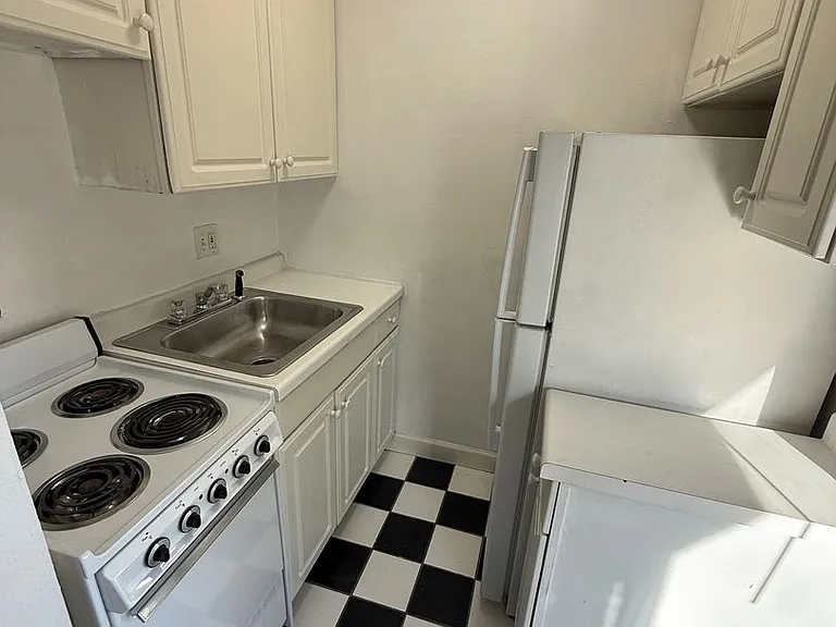 Sixteen53 Prospect Avenue — Photo 21