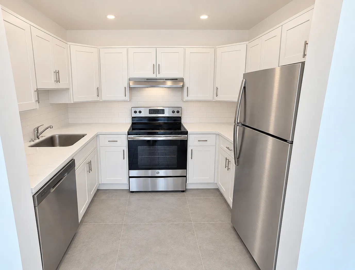 1 bed, 885 sqft, $3,500 — Photo 3