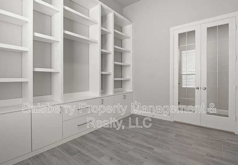 1314 20th St — Photo 27