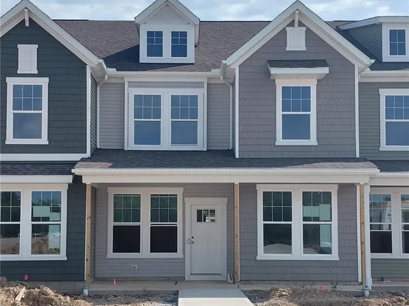 34 Paige Ln, Hudson, OH 44236