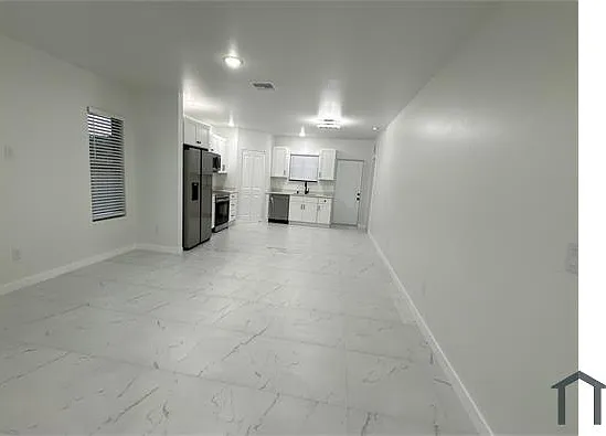1775 Glenway Ct — Photo 15