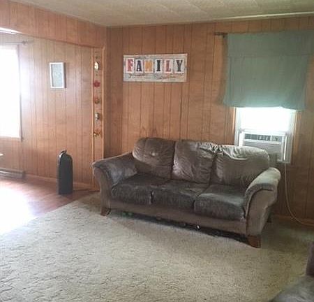 4th image of 209 Hickory Way