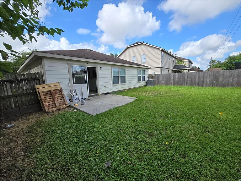 427 Remington Heights Dr — Photo 21