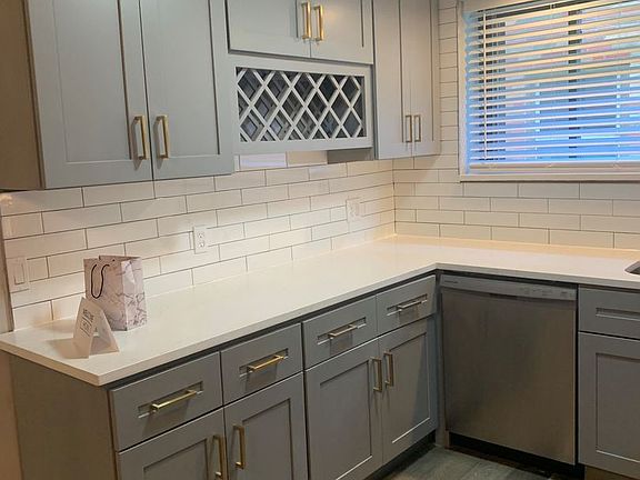 5th image of 6212-1 E Nottingham Ave