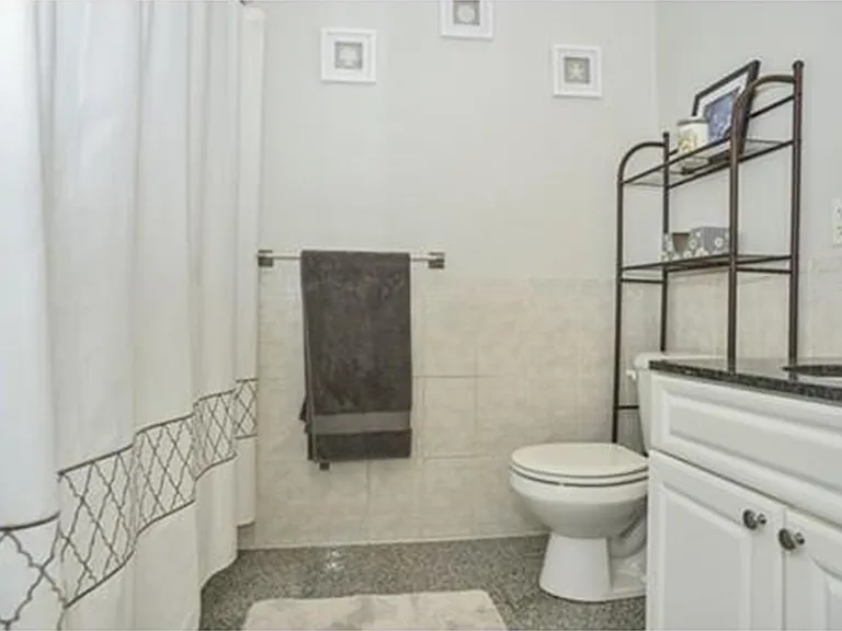 21 Aldrich St — Photo 7