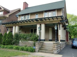3003 Euclid Heights Blvd, Cleveland Heights, OH