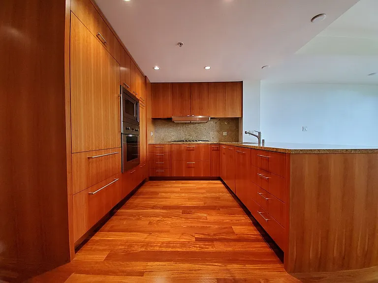 10700 NE 4th St #328 — Photo 27