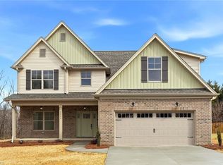 6809 Orchard Path Dr, Clemmons, NC 27012