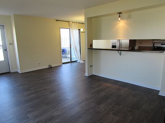 5th image of 1571 Cornell Pl #1571