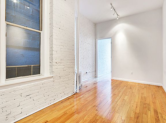 2nd image of 448 W 54th St APT 1B