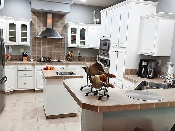 2nd image of 3686 Coconut Palm Cir #947