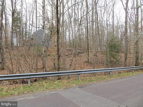 Protective Guard Rail border