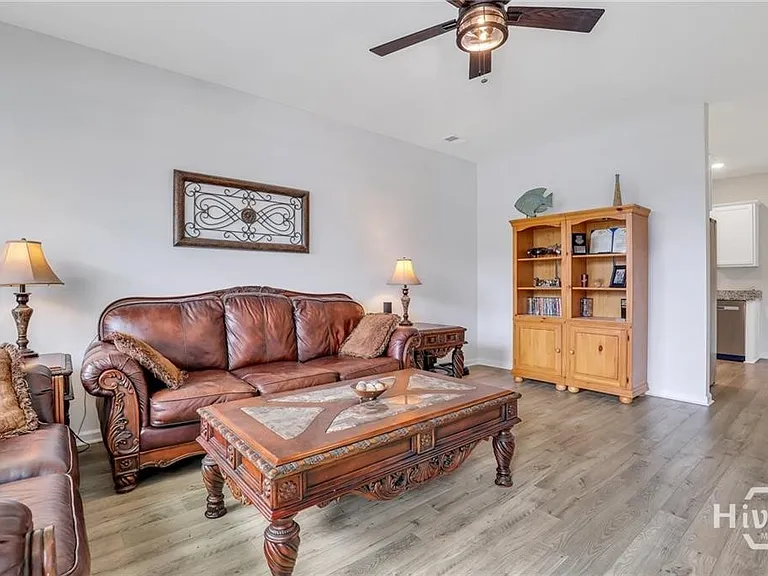 2 Coby Ln — Photo 5