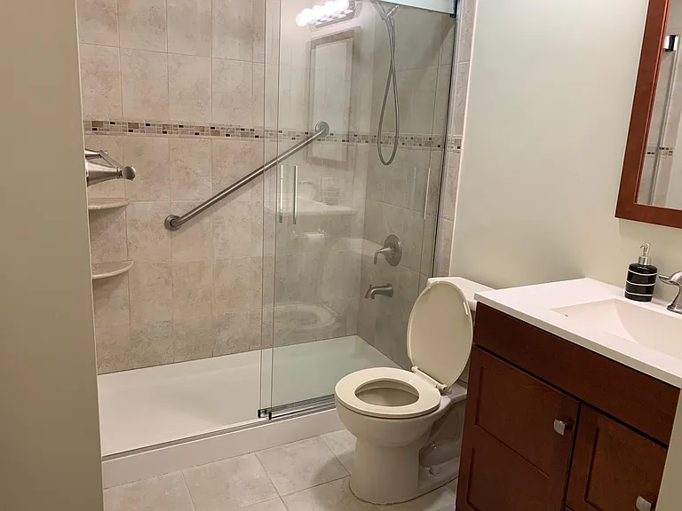 4708 Ravens Crest Dr — Photo 4