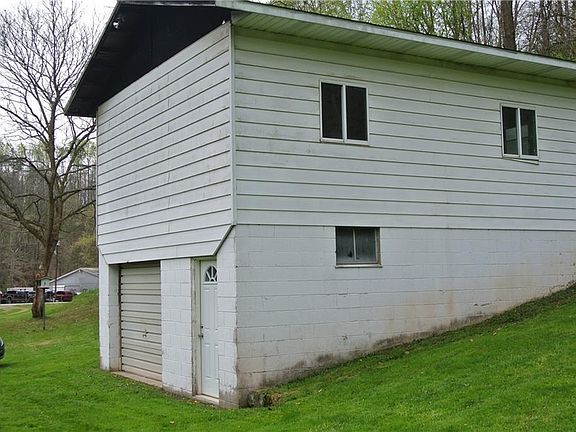 3rd image of 3851 Old Saint Marys Pike