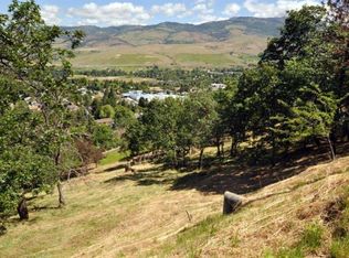 340 Grandview Dr, Ashland, OR