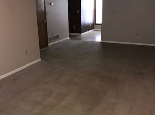 1403 SW 8th Ter, Lees Summit, MO 64081