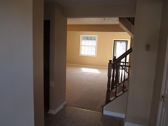 3rd image of 4325 Isleswood Ter