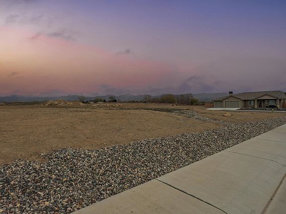 5th image of 863 Fire Quartz Ln