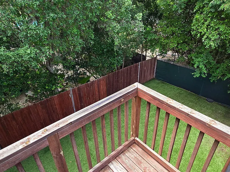 410 Coconut Dr — Photo 2