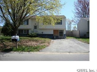 4036 Marlton Cir, Liverpool, NY 13090