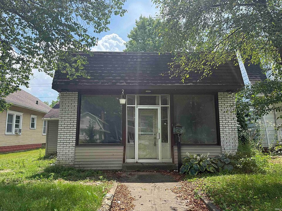 1st image of 734 E Ewing Ave