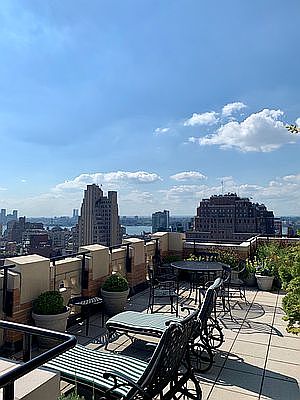 4th image of 201 W 16th St APT 9F