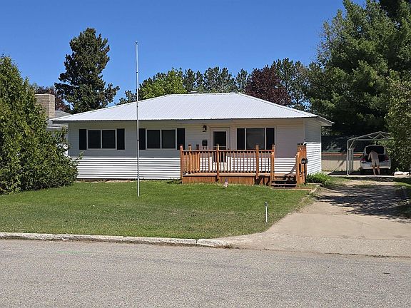2nd image of 518 W Avenue C