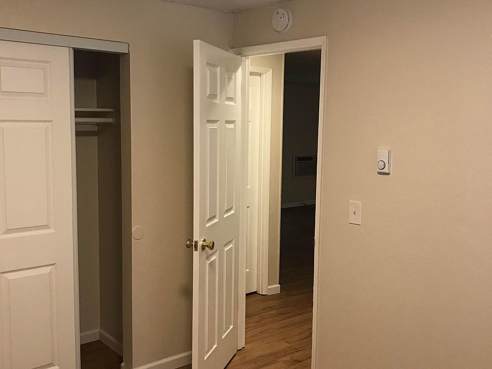 1st image of 554 6th St #3