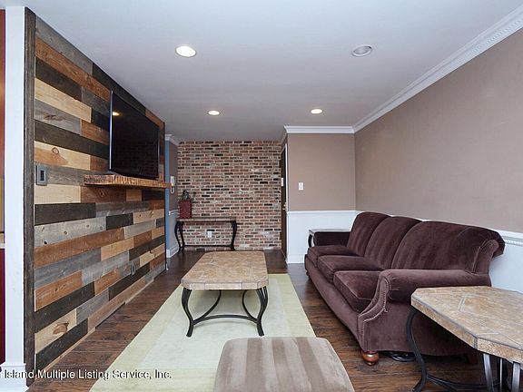 5th image of 1298 Rockland Ave #1