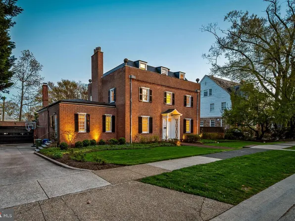 217 Wendover Rd, Baltimore, MD 21218