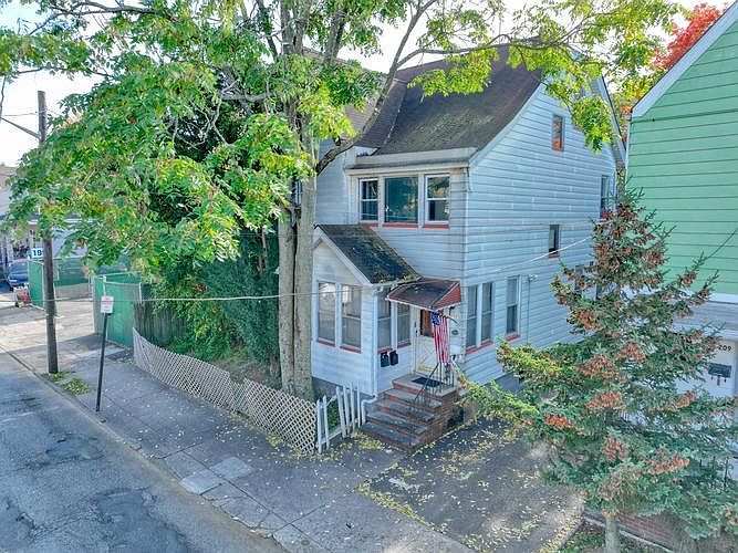 1st image of 205 Belmont Ave