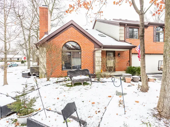 9224 Golden Woods Dr, Indianapolis, IN 46268