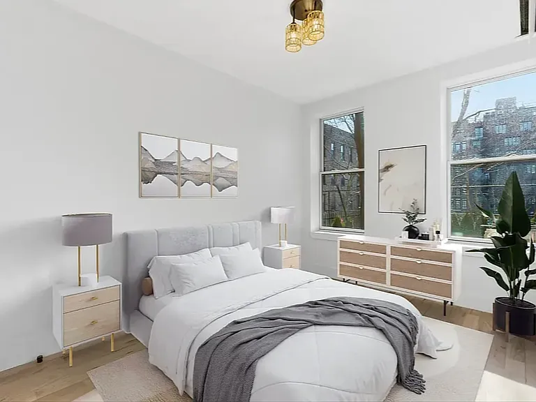 376 Montgomery St #3A — Photo 1