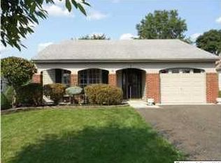 8 Weybridge Pl, Manchester, NJ 08759